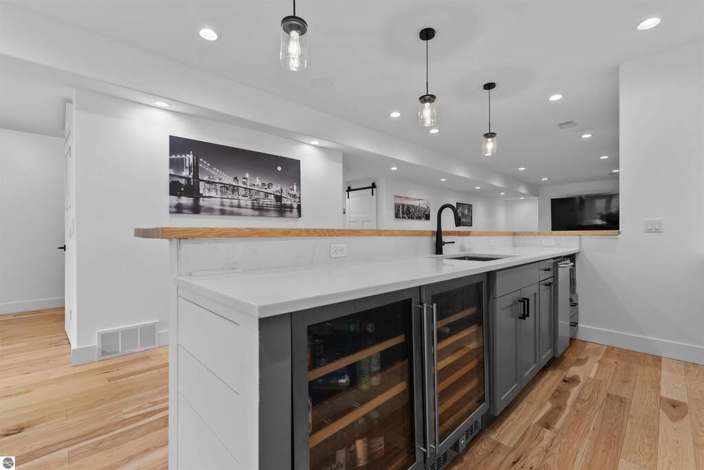 5 Bedroom Single Family Home/House's Image 46