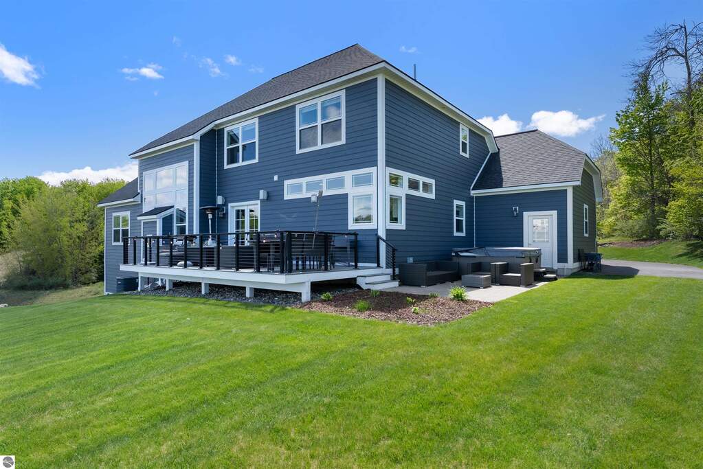 5 Bedroom Single Family Home/House's Image 56