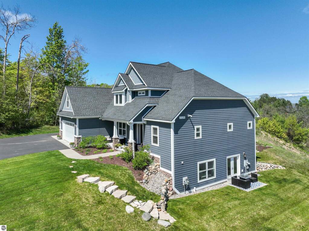 5 Bedroom Single Family Home/House's Image 57
