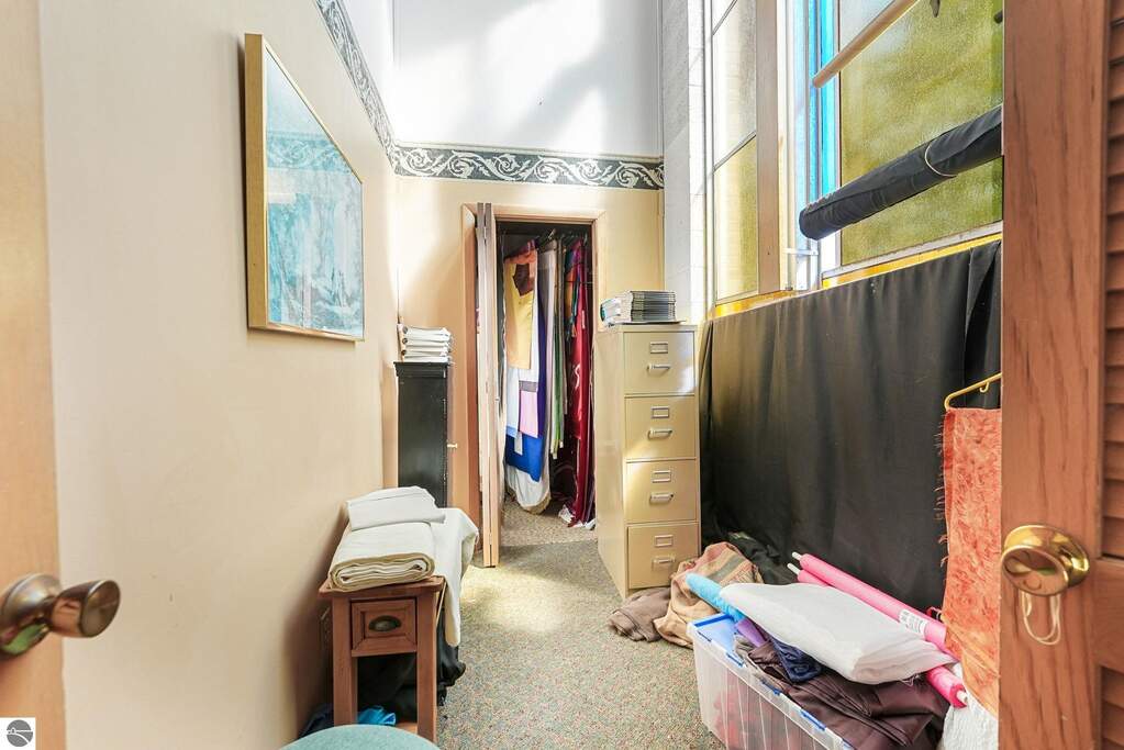 Single Family Home/House's Image 59