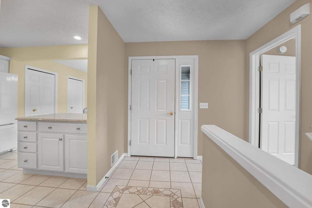3 Bedroom Apartment/Flat's Image 3