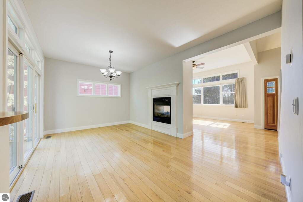 3 Bedroom Single Family Home/House's Image 10