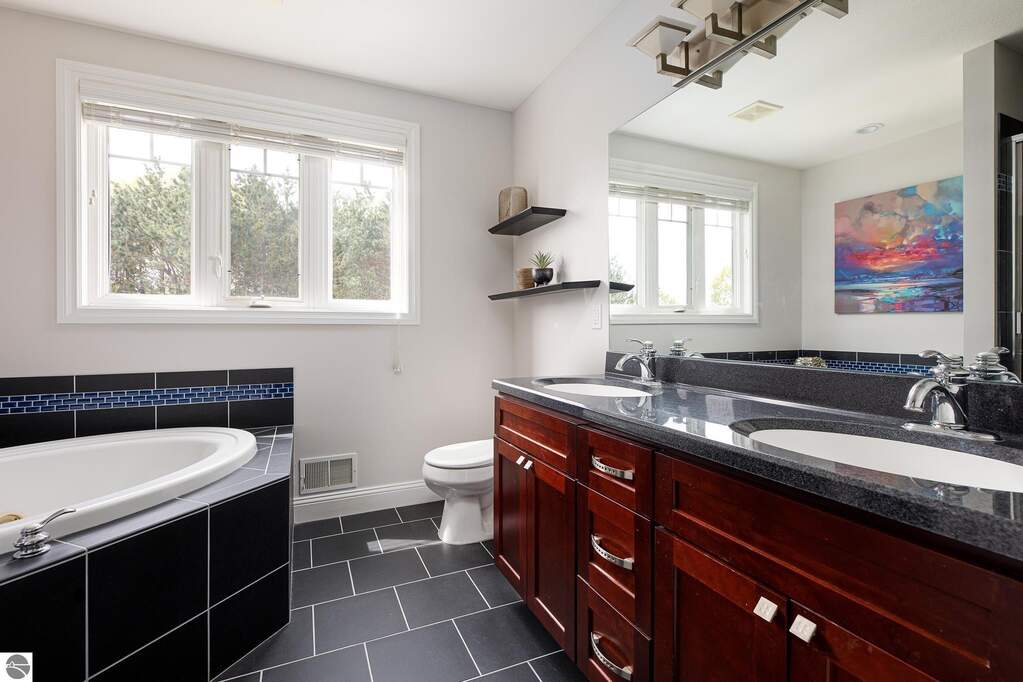 3 Bedroom Single Family Home/House's Image 15