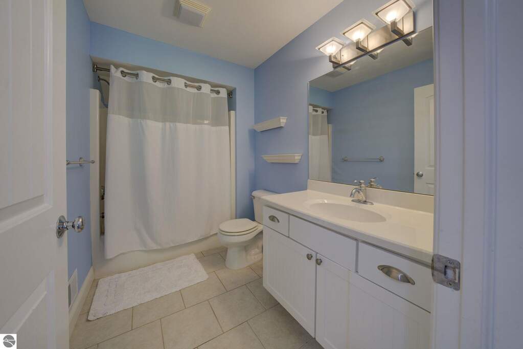 3 Bedroom Single Family Home/House's Image 18