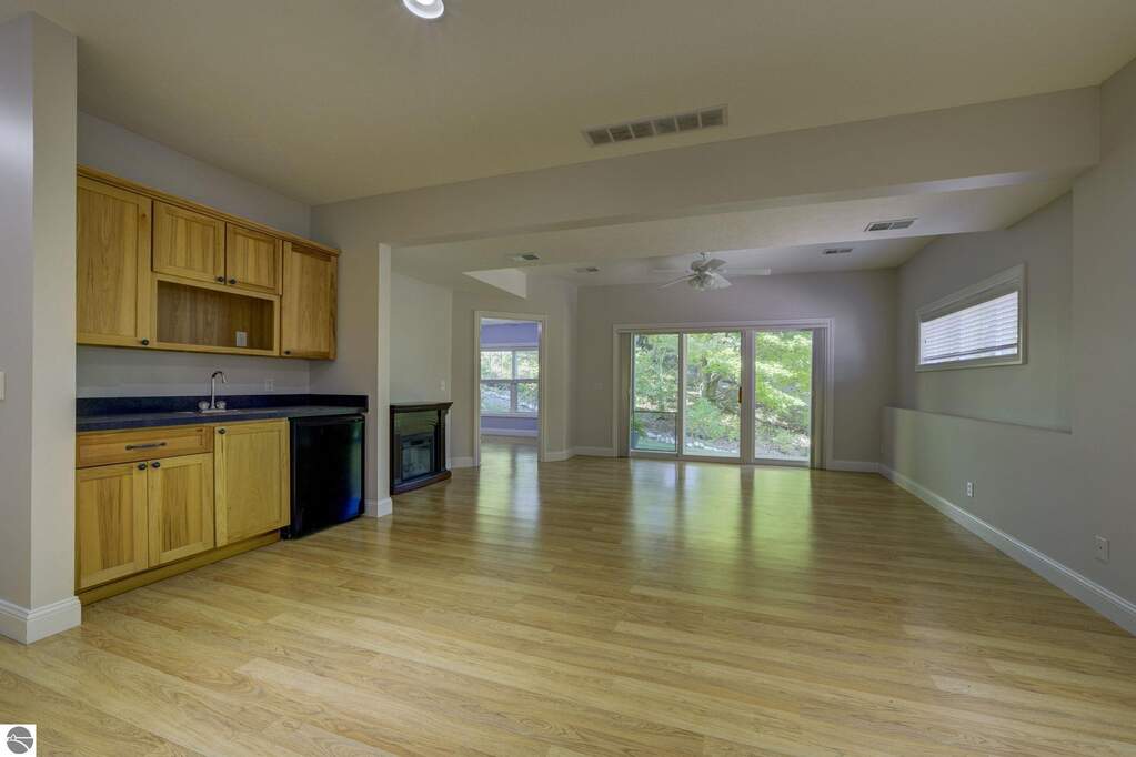 3 Bedroom Single Family Home/House's Image 22