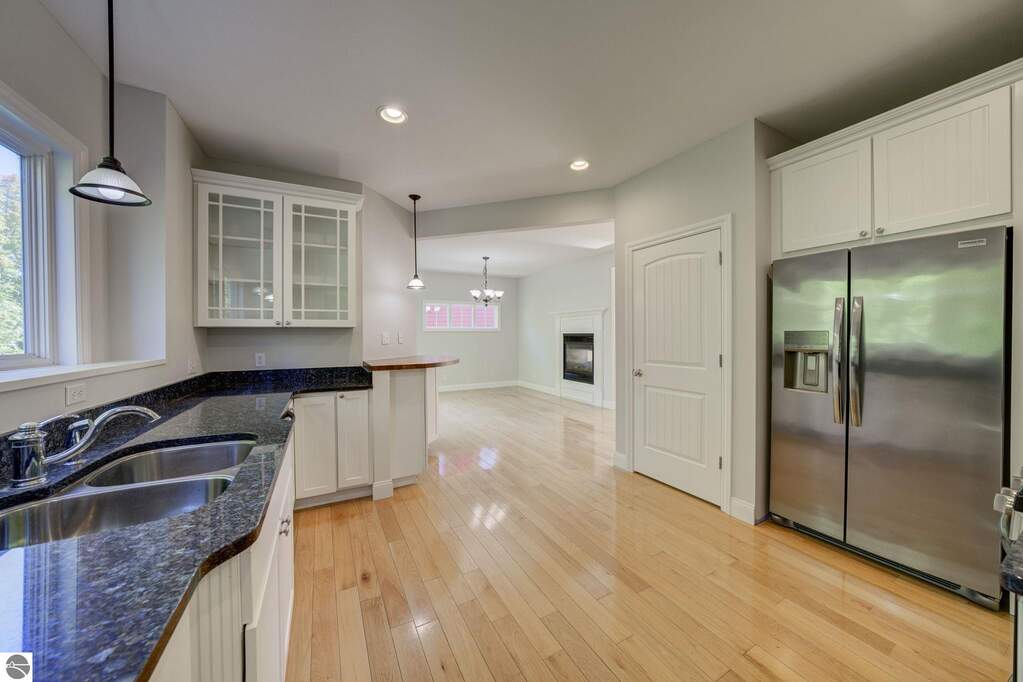 3 Bedroom Single Family Home/House's Image 4