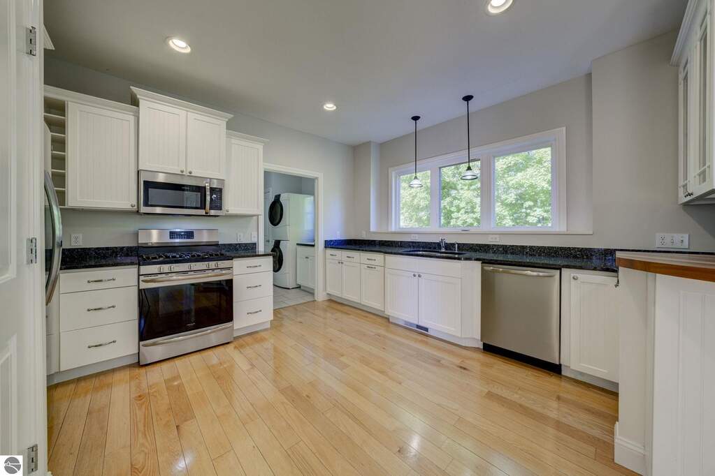 3 Bedroom Single Family Home/House's Image 5