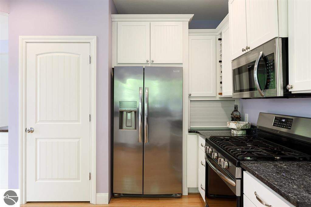 3 Bedroom Single Family Home/House's Image 6