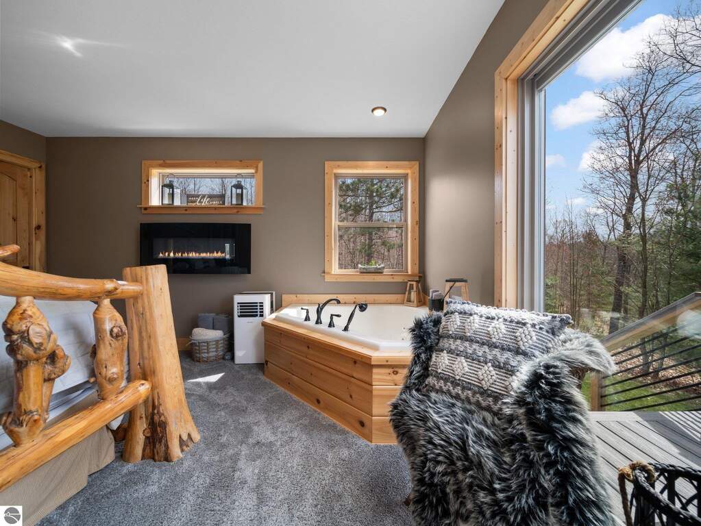 4 Bedroom Single Family Home/House's Image 22