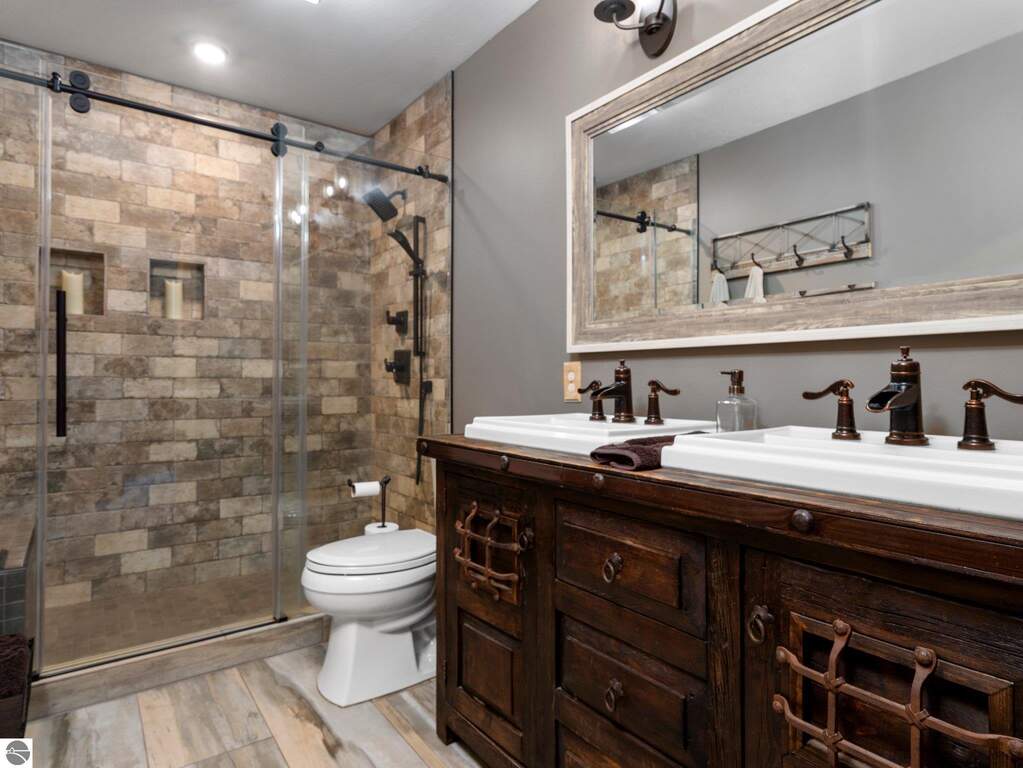 4 Bedroom Single Family Home/House's Image 24