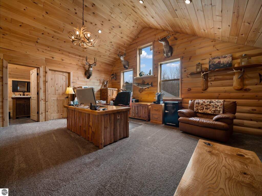 4 Bedroom Single Family Home/House's Image 31