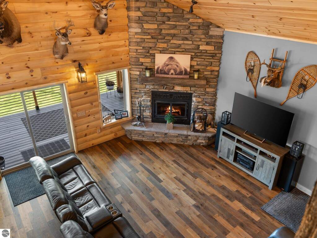 4 Bedroom Single Family Home/House's Image 38