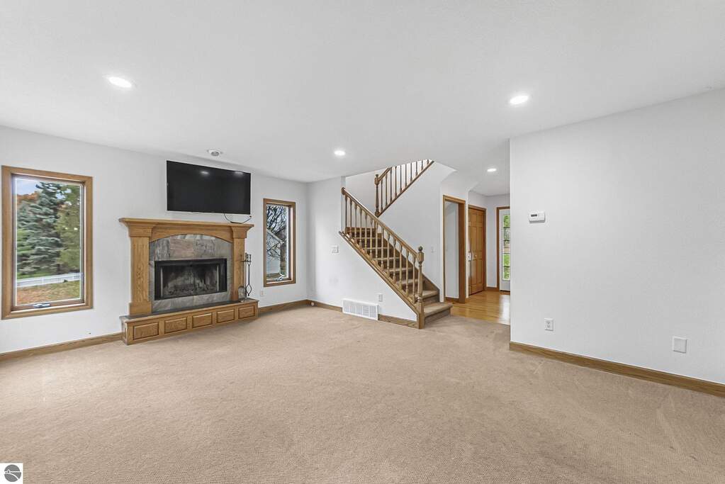 4 Bedroom Single Family Home/House's Image 24
