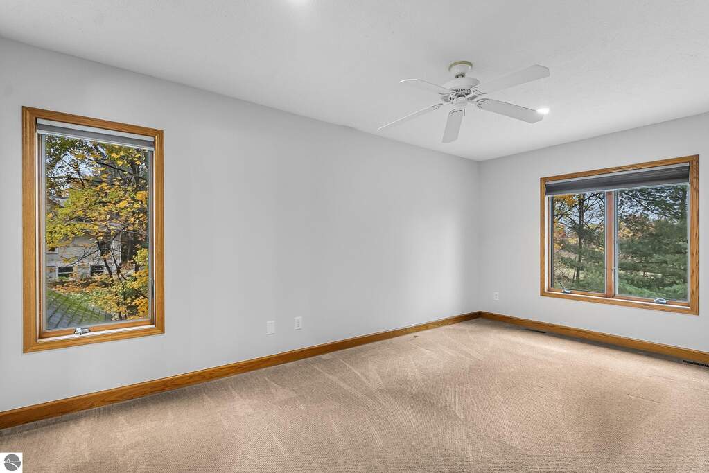 4 Bedroom Single Family Home/House's Image 35