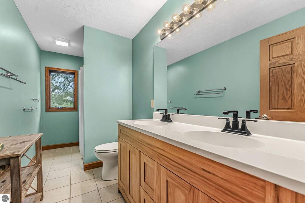 4 Bedroom Single Family Home/House's Image 47