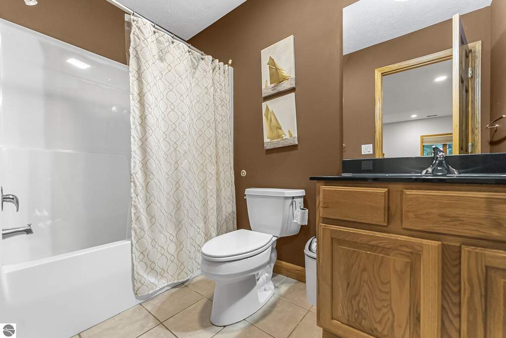 4 Bedroom Single Family Home/House's Image 54