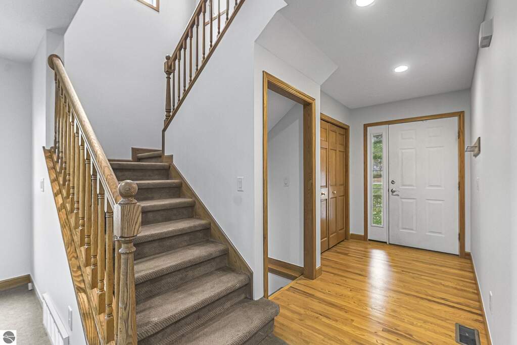 4 Bedroom Single Family Home/House's Image 6