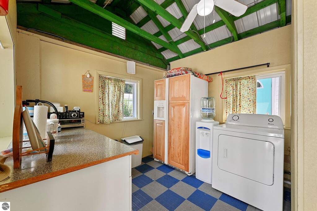 4 Bedroom Single Family Home/House's Image 15