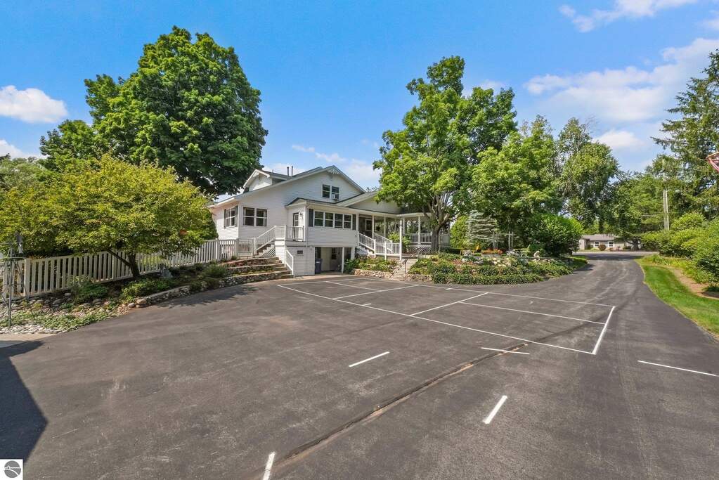 4 Bedroom Single Family Home/House's Image 21