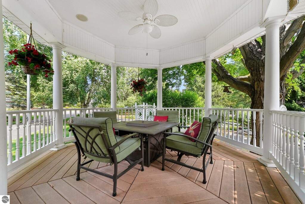 4 Bedroom Single Family Home/House's Image 24