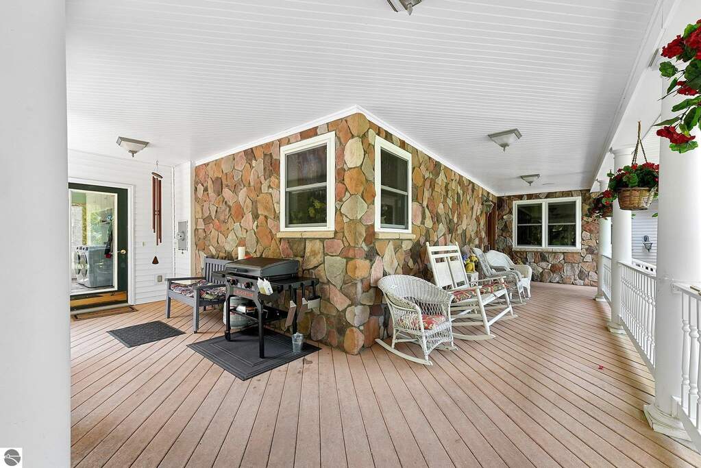 4 Bedroom Single Family Home/House's Image 25