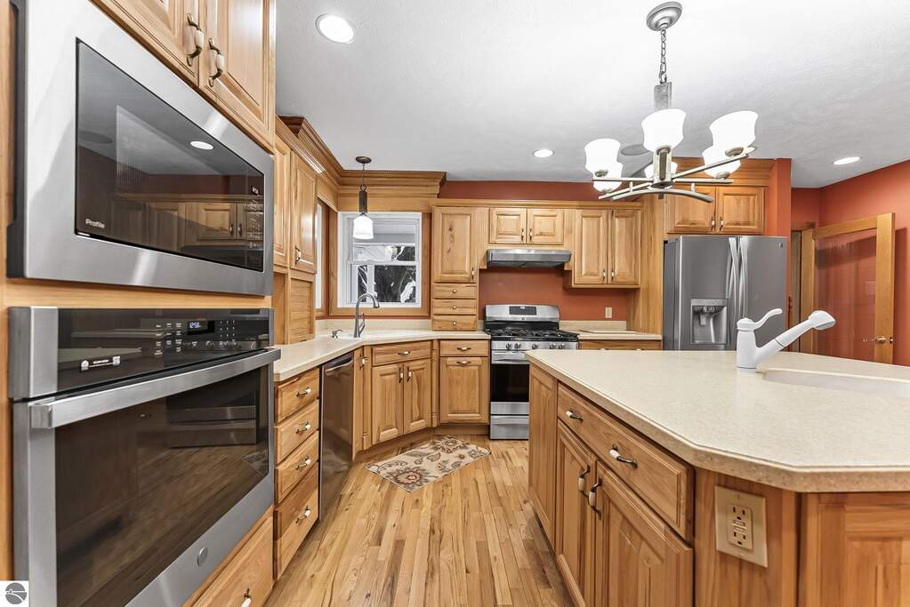 4 Bedroom Single Family Home/House's Image 37