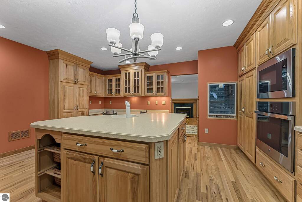 4 Bedroom Single Family Home/House's Image 40