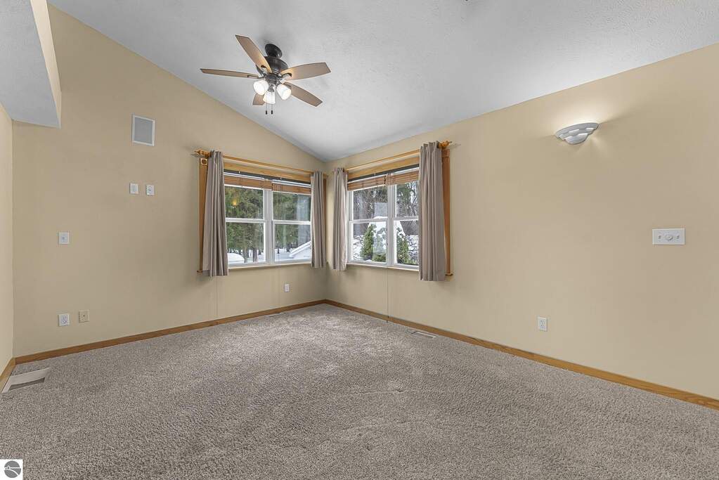 4 Bedroom Single Family Home/House's Image 44