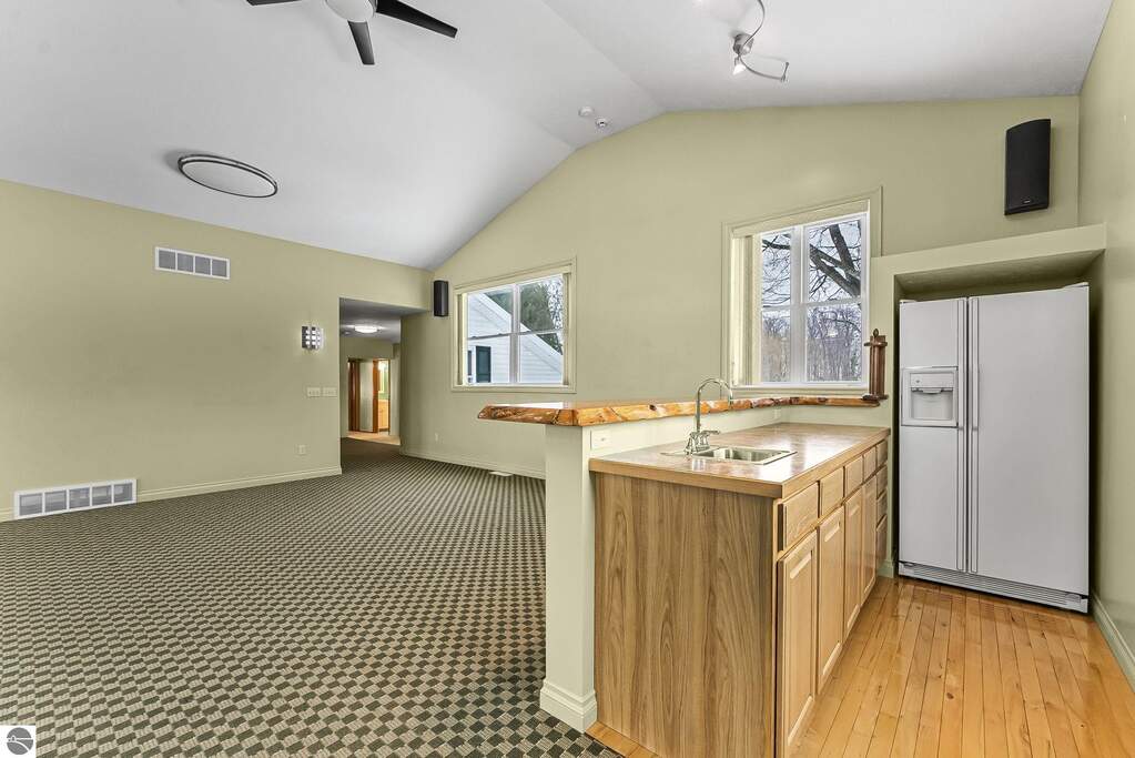 4 Bedroom Single Family Home/House's Image 63