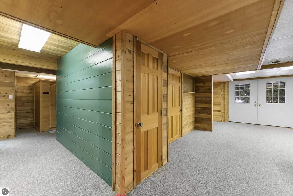 4 Bedroom Single Family Home/House's Image 76