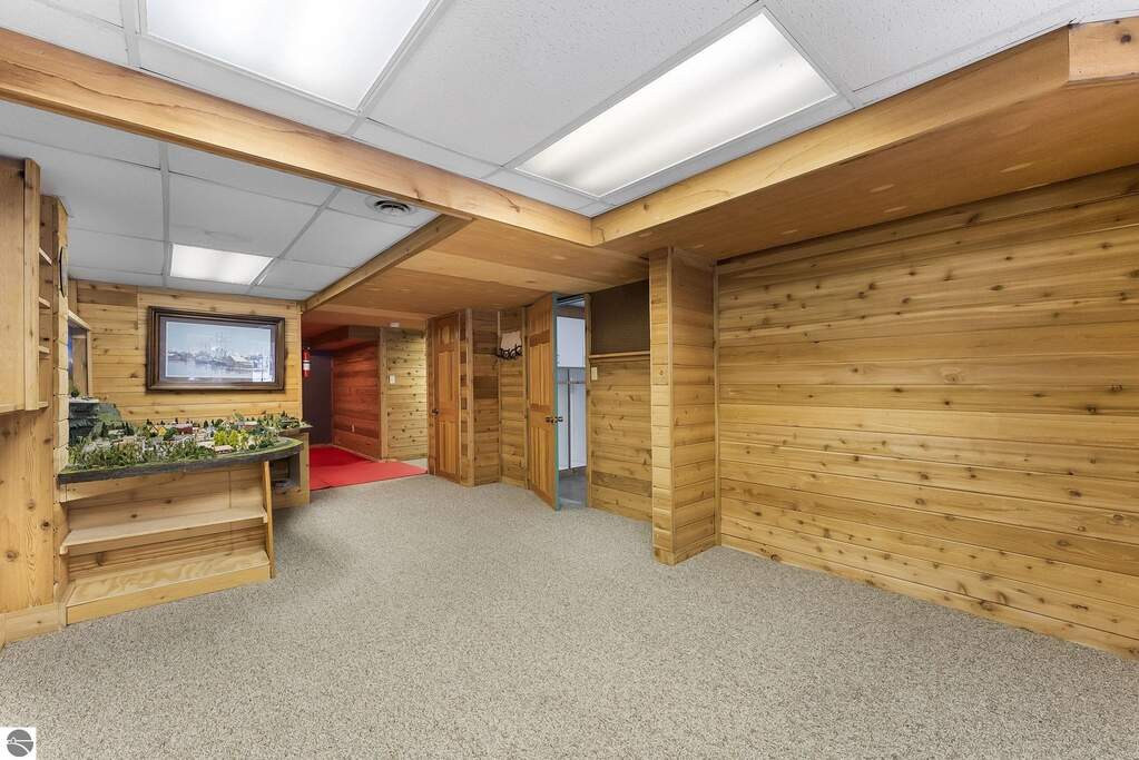4 Bedroom Single Family Home/House's Image 78
