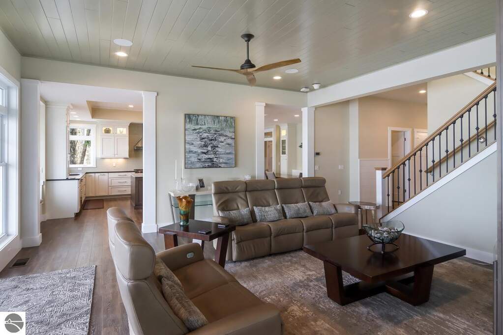 4 Bedroom Single Family Home/House's Image 11