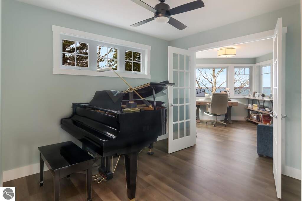 4 Bedroom Single Family Home/House's Image 30