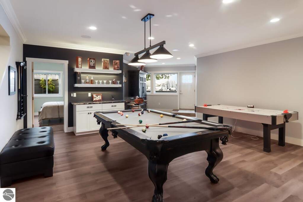 4 Bedroom Single Family Home/House's Image 40