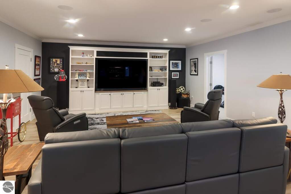 4 Bedroom Single Family Home/House's Image 45