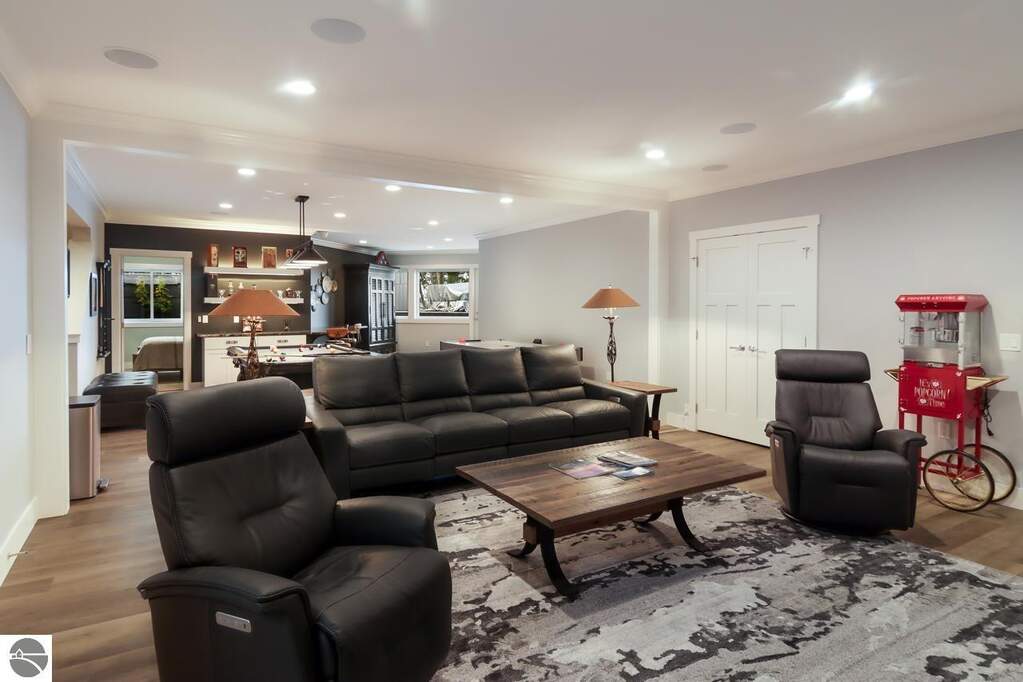 4 Bedroom Single Family Home/House's Image 46
