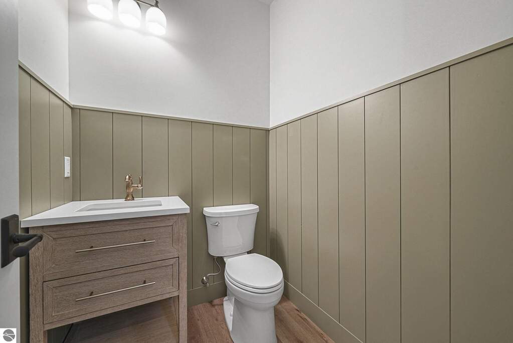 4 Bedroom Single Family Home/House's Image 33