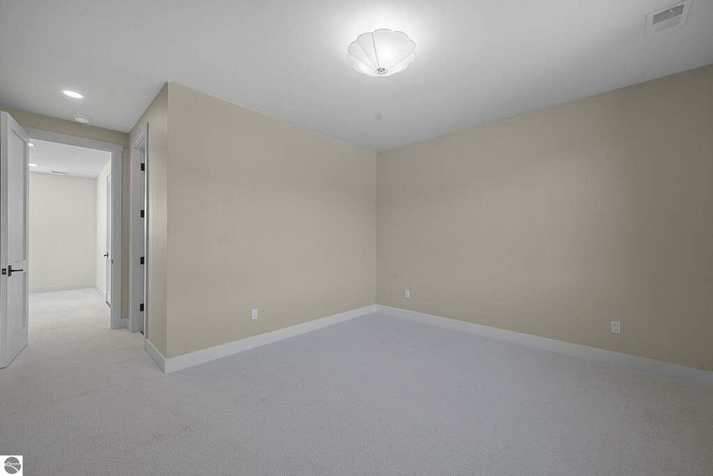 4 Bedroom Single Family Home/House's Image 37
