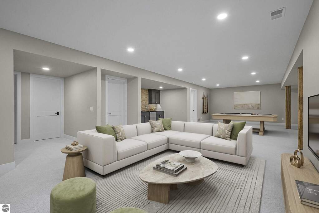 4 Bedroom Single Family Home/House's Image 43