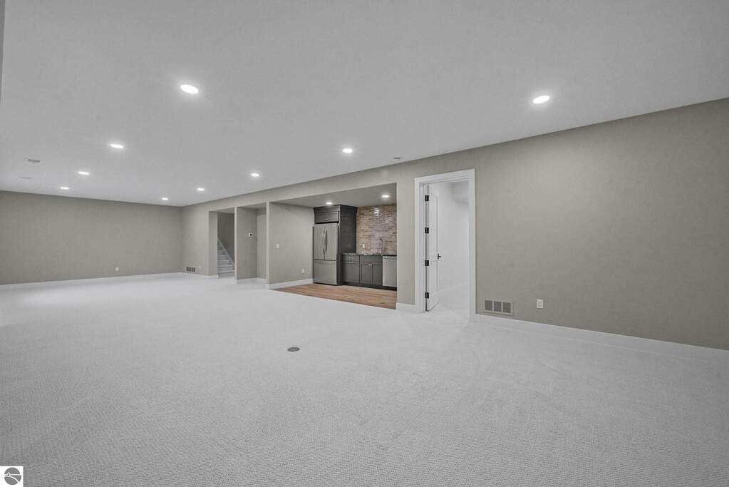4 Bedroom Single Family Home/House's Image 46