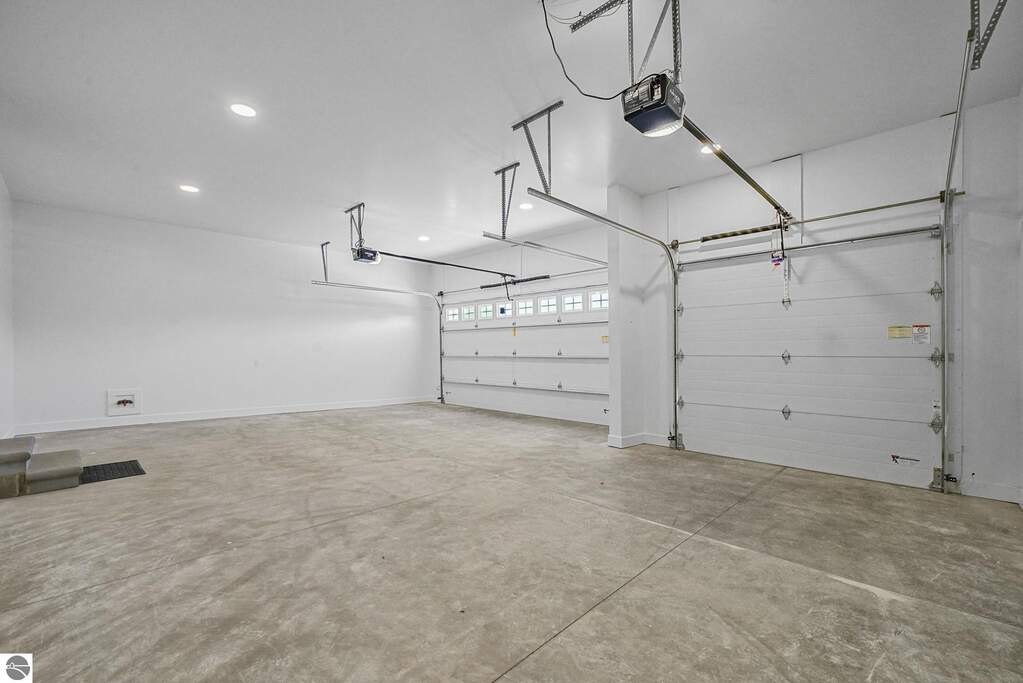 4 Bedroom Single Family Home/House's Image 62