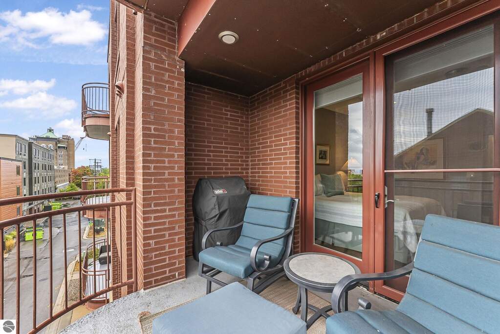 2 Bedroom Apartment/Flat's Image 7
