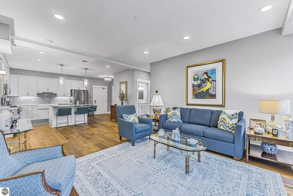 2 Bedroom Apartment/Flat's Image 11