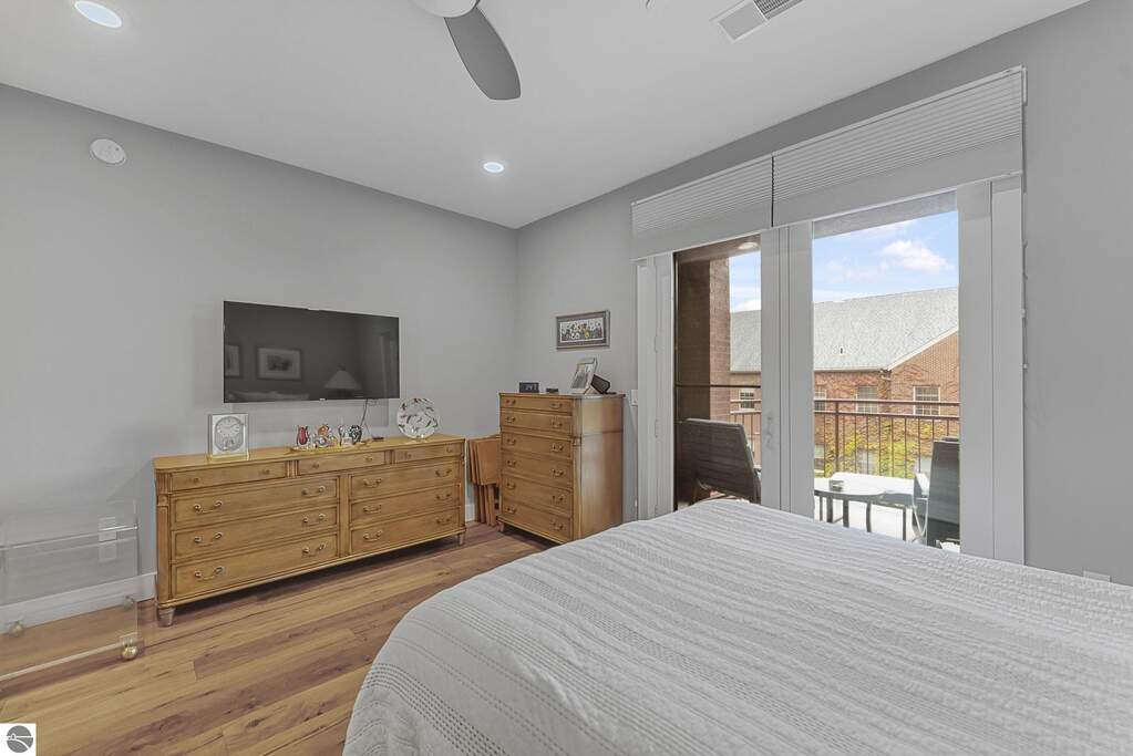 2 Bedroom Apartment/Flat's Image 18
