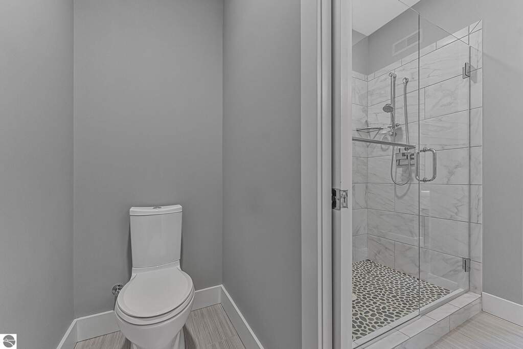 2 Bedroom Apartment/Flat's Image 21