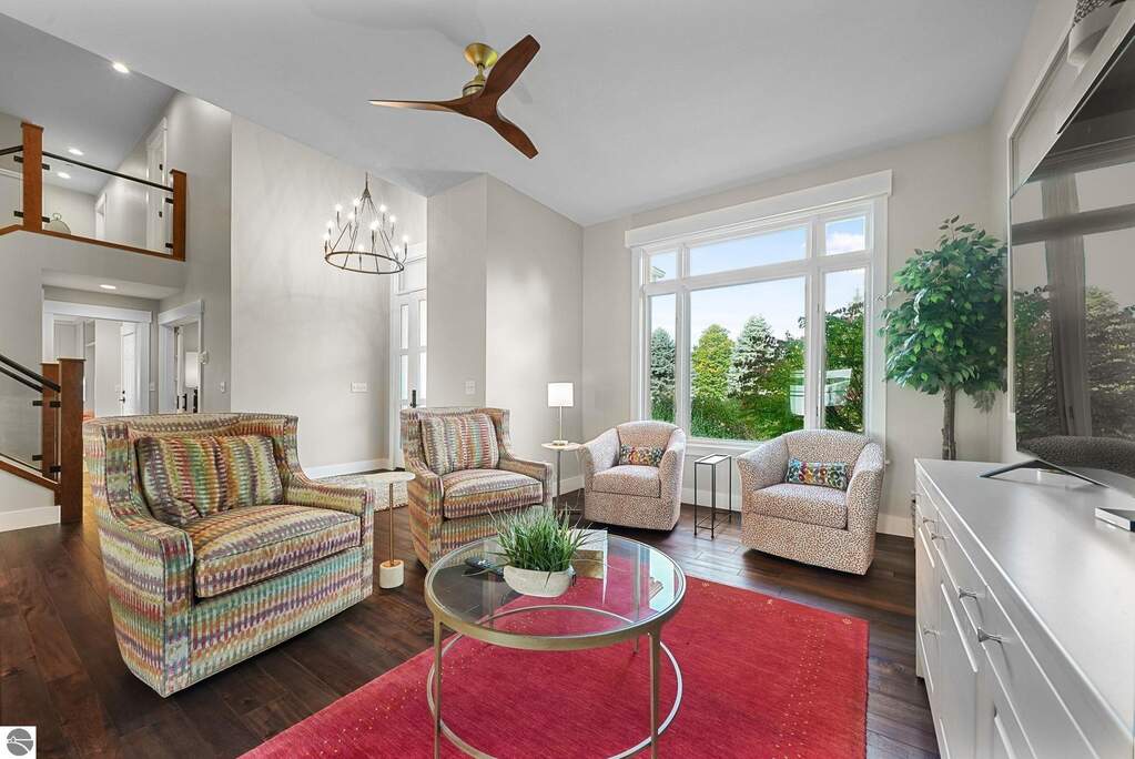 4 Bedroom Single Family Home/House's Image 15