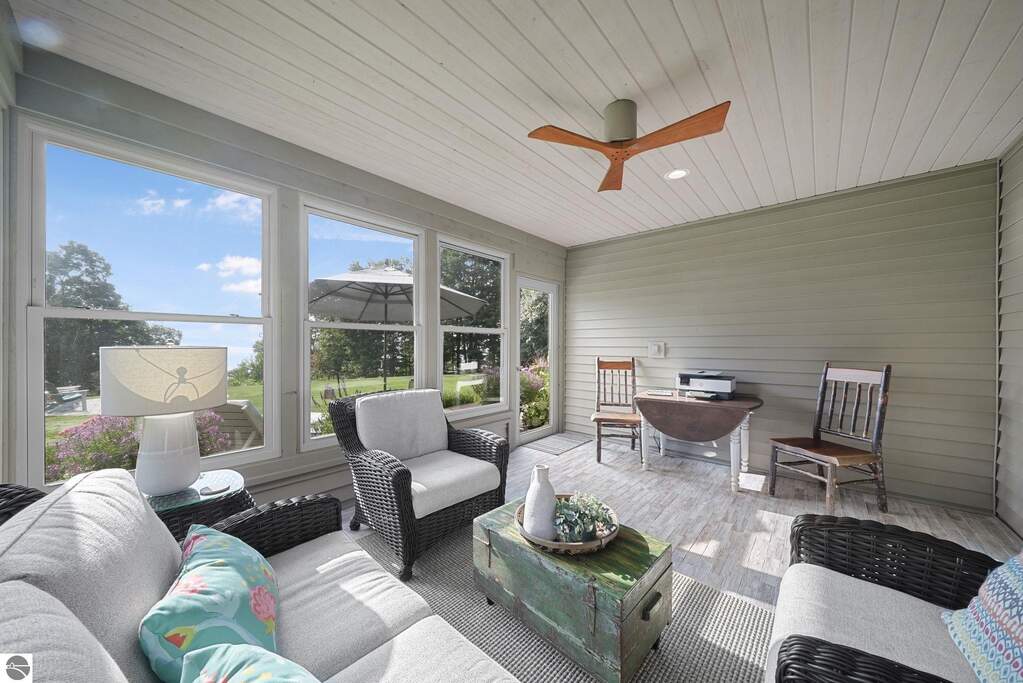 4 Bedroom Single Family Home/House's Image 33
