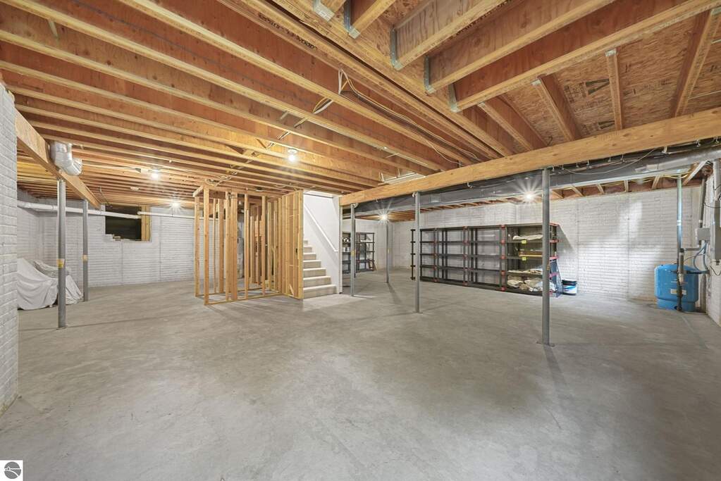 4 Bedroom Single Family Home/House's Image 60