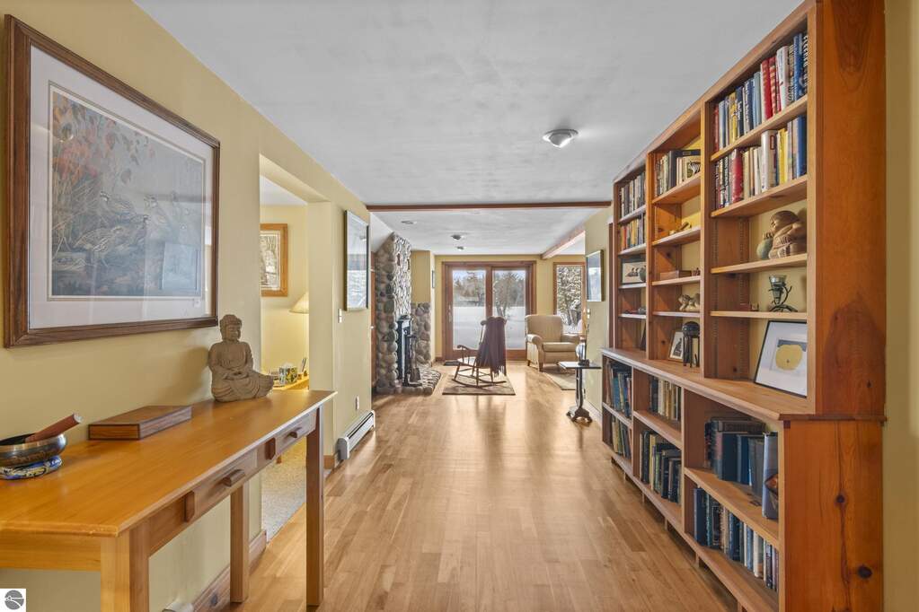 3 Bedroom Single Family Home/House's Image 10