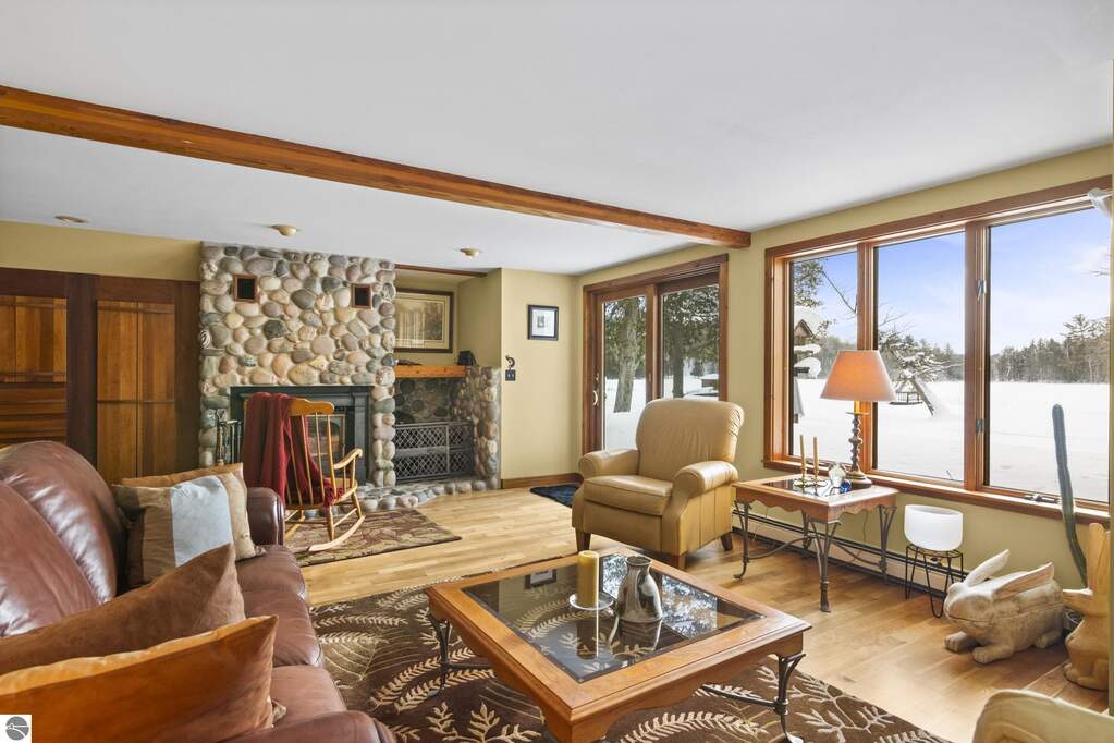 3 Bedroom Single Family Home/House's Image 17